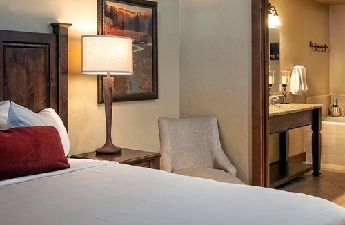 Breckenridge Cabin | Spacious Luxury Two-Bedroom at Grand Lodge at Peak 7!