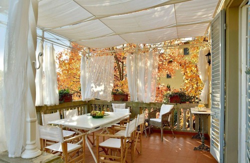 Lari Apartment | Spacious Mansion, Casciana
