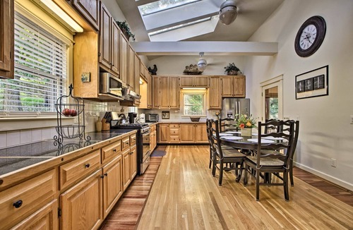 Massanutten House | Spacious McGaheysville Family Retreat w/Game Room