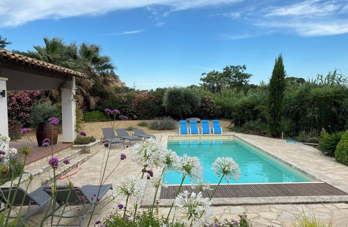 Margon Villa | Spacious Mediterranean villa in Languedoc. Large terrace and nice pool. Near mountains and sea.