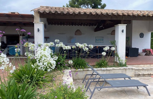 Margon Villa | Spacious Mediterranean villa in Languedoc. Large terrace and nice pool. Near mountains and sea.