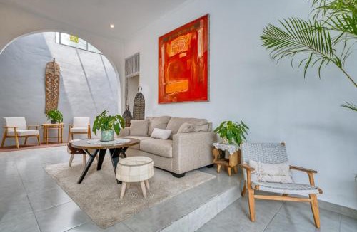 Tibubeneng Villa | Spacious Mediterranean Villa with Private Pool in Berawa Canggu - 5 minutes ride away from Finns Beach Club