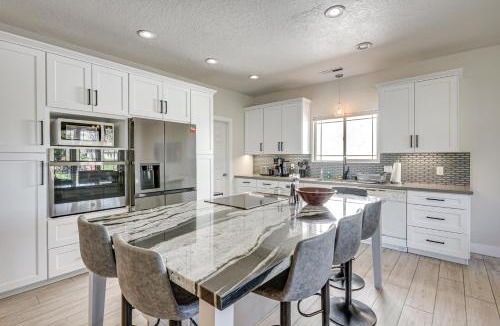 Mesquite House | Spacious Mesquite Getaway - 1/2 Mi to Golf Course