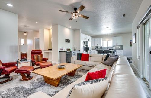 Mesquite House | Spacious Mesquite Getaway - 1/2 Mi to Golf Course