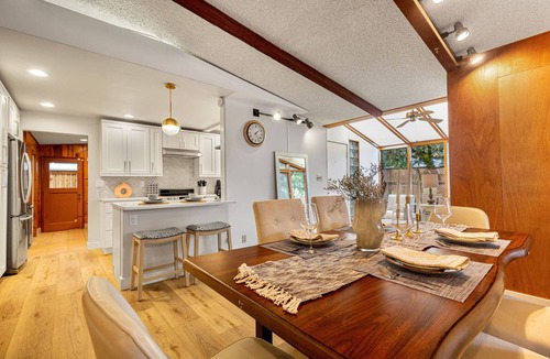 Meridian Park House | Spacious Mid Century Modern Sunroom Rambler with Portable AC