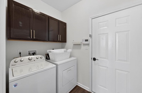 Middletown Apartment | Spacious Middletown Family Retreat - Sleeps 8