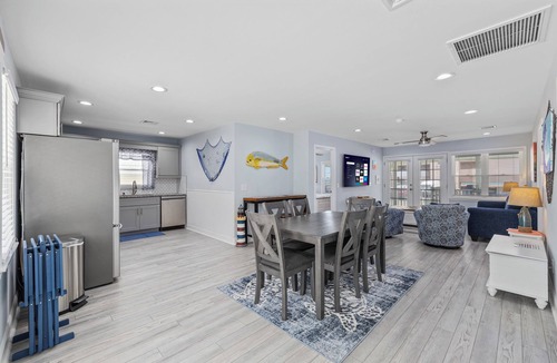 Crescent Beach House | Spacious Modern Beach House- Direct Beach Access!