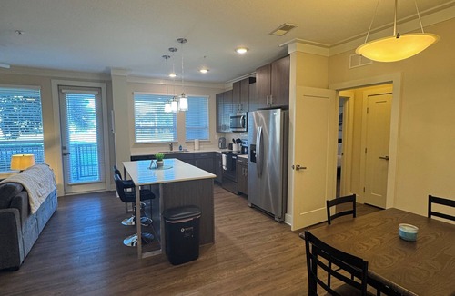 Gainesville Apartment | Spacious Modern 2BR/2BA Apartment in Gainesville