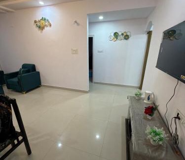 Toli Chowki Apartment | Spacious Modern 3 bhk Apartment Fully furnished