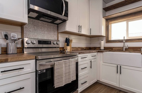 Anaconda Ski Chalet | Spacious & Modern Anaconda Home