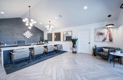 North Scottsdale Apartment | Spacious Modern Apartments at Hideaway North Scottsdale close to Kierland Commons
