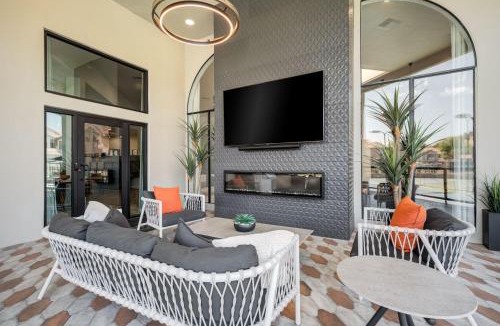 North Scottsdale Apartment | Spacious Modern Apartments at Hideaway North Scottsdale close to Kierland Commons
