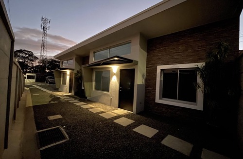 Poas Volcano National Park Apartment | Spacious, Modern apartment near the Airport