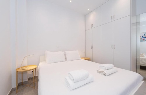 Ilisia Apartment | Spacious Modern Apartment in Athens near Metro