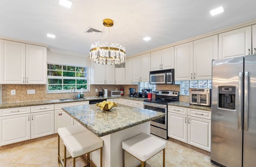 Fort Lauderdale Villa | ★ Spacious Modern Coastal Retreat w/Private Pool/30-35 min to MAJOR INTERNATIONAL SPORTING EVENT!