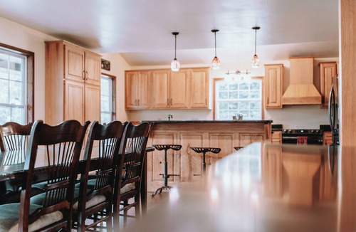 McArthur Cabin | Spacious modern cabin on 7.5 secluded acres, hot tub, Wi-Fi, Air Hockey, Trails.
