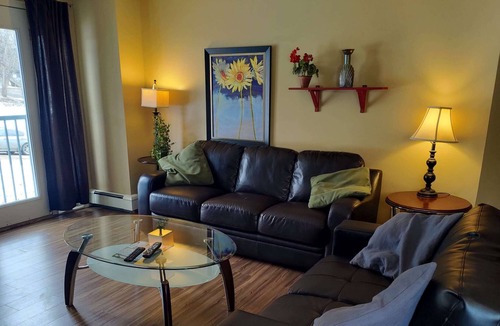 Downtown Edmonton Apartment | Spacious Modern Downtown Modern 2 Bed 2 Bath U/G PARKING