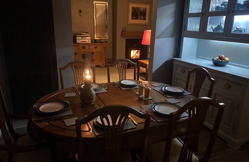 Eaton Socon House | Spacious, modern family home. Open and airy in summer, cosy log fire in winter.