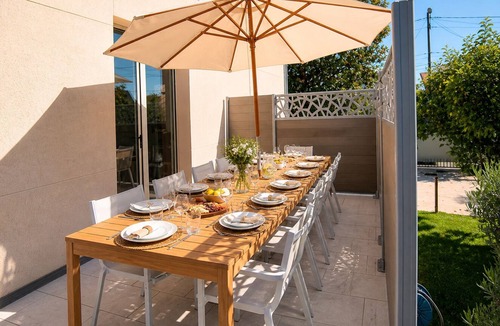 Gagny Villa | Spacious modern home convenient location close to Paris and Disneyland