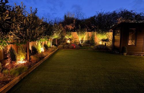 Sittingbourne Villa | Spacious & Modern House in Sittingbourne