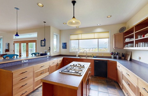 Lopez Island House | Spacious, Modern House with Stunning Bay Views - Lopez Village and Marina