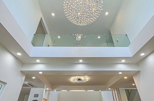 Santa Rosa House | Spacious Modern House with Views in Heart of Sonoma Wine Country