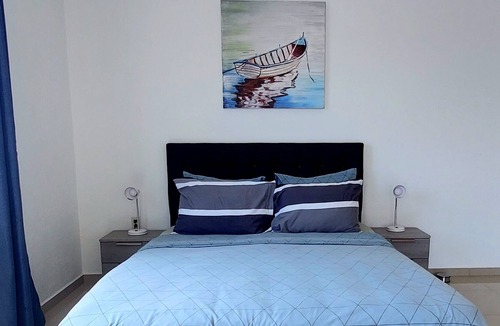 Lagun House | Spacious modern house with sea view near various beaches