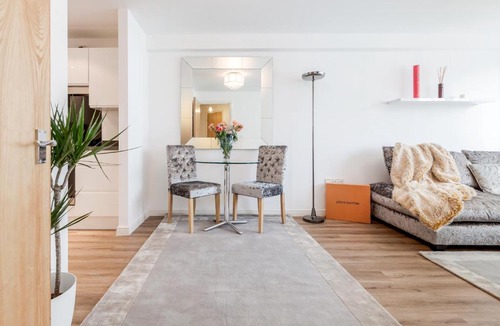 St. Mary's Park Apartment | *Spacious-Modern One Bed Flat. Riverside Location*