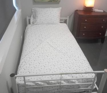 Lower West Side Apartment | Spacious Modern Pilsen Retreat Sleeps 8 Near Downtown Chicago