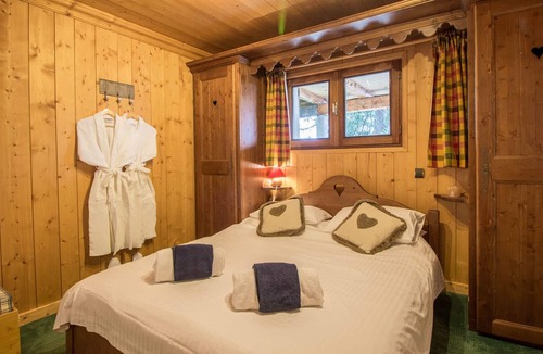 La Rosiere Ski Chalet | Spacious, modern, stylish chalet in peaceful area