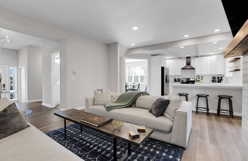 Arvada House | Spacious Modern Townhouse w/Private Rooftop Deck
