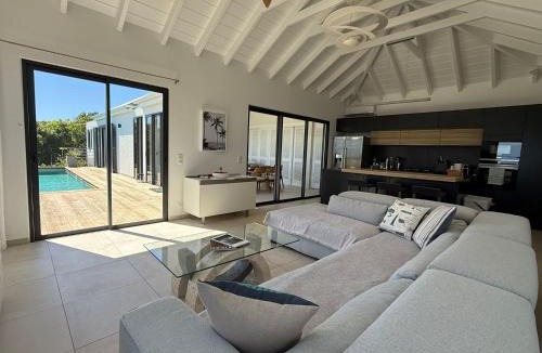 Grand Cul-de-Sac Villa | Spacious Modern Villa with Pool & Sunrise View - Graviola St Barth
