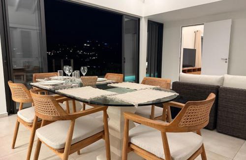 Grand Cul-de-Sac Villa | Spacious Modern Villa with Pool & Sunrise View - Graviola St Barth