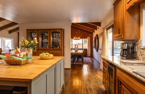 Big Bear Lake Ski Chalet | Spacious mountain home, across the street from the Lake, AC, pets ok. Sleeps 12