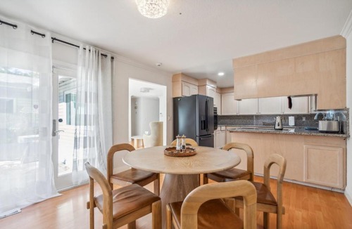 Mountain View Apartment | Spacious Mountain View Duplex in Prime Location