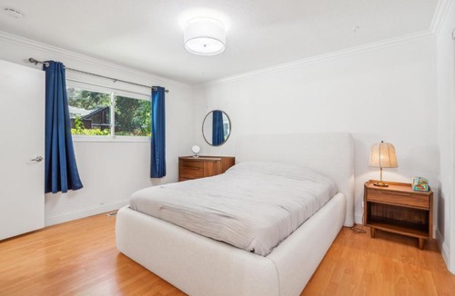 Mountain View Apartment | Spacious Mountain View Duplex in Prime Location