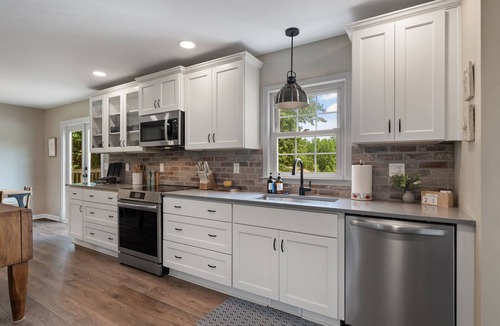 Greer House | Spacious Multi Family Estate, Sleeps 29, Reunions