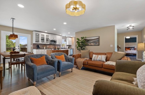 Greer House | Spacious Multi Family Estate, Sleeps 29, Reunions