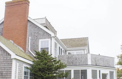 Brant Point House | Spacious Nantucket upside down vacation home in Brant Point