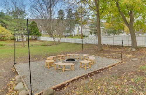 Naples House | Spacious Naples Vacation Rental w/Private Hot Tub