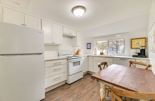 Naples House | Spacious Naples Vacation Rental w/Private Hot Tub