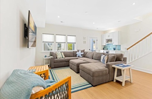 Ventnor City House | Spacious Newly Built Townhouse 2 blocks to Beach