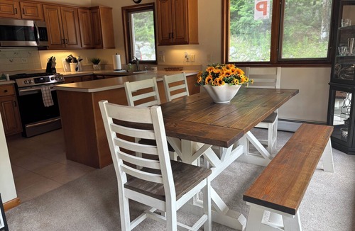 Killington House | Spacious Newly renovated house with Hot tub, Game Room, Fitness room and more!