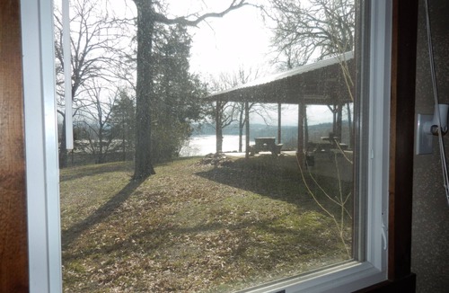 Gamaliel Cabin | Spacious Norfork Lake View Bunkhouse, Resort Amenities, Family/Fishermen/Pets