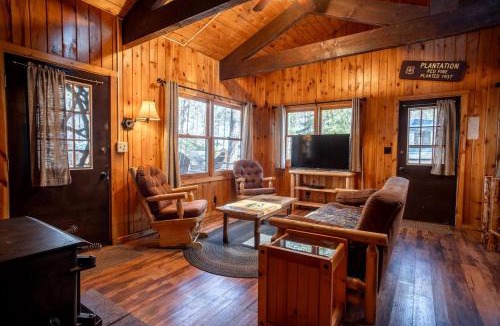 Babbitt House | Spacious Northwoods Cabin with Wrap-Around Deck & Lake Views Near Babbitt, Minnesota