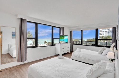 Mid Beach Apartment | Spacious Ocean View Resort Beach Condo 601