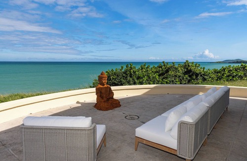 Estate Mount Pleasant East 1 Villa | Spacious Oceanfront 6-bedroom villa with AC in tranquil Christiansted