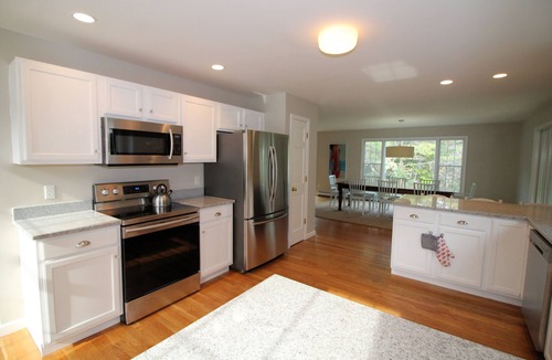 Truro House | Spacious Oceanside 4BD Contemporary Cape-Central A/C, Sun Room, Screen Porch, Private Lot