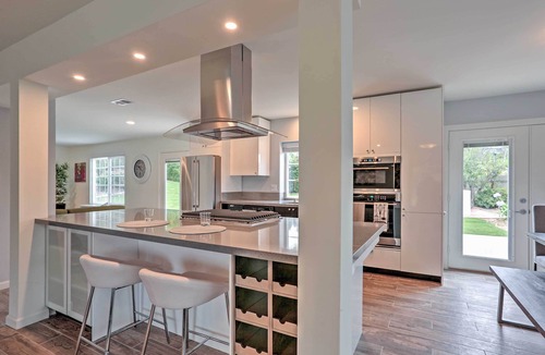 Henie Hills House | Spacious Oceanside Home: Patio & Grill, Near Beach