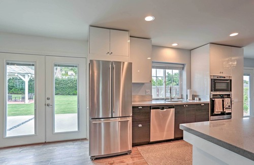 Henie Hills House | Spacious Oceanside Home: Patio & Grill, Near Beach